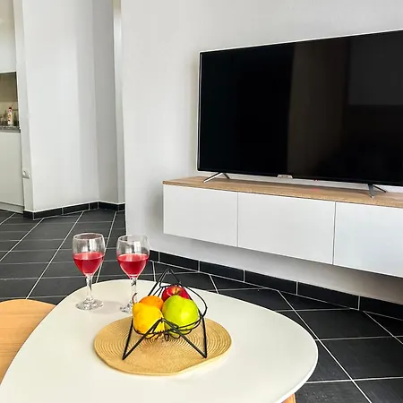 1 Bedroom 1033 Durrës