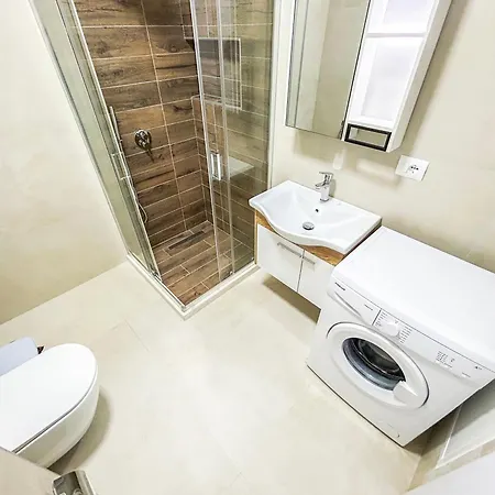 1 Bedroom 1033
