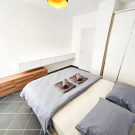 1 Bedroom 1033 Appartamento Durrës